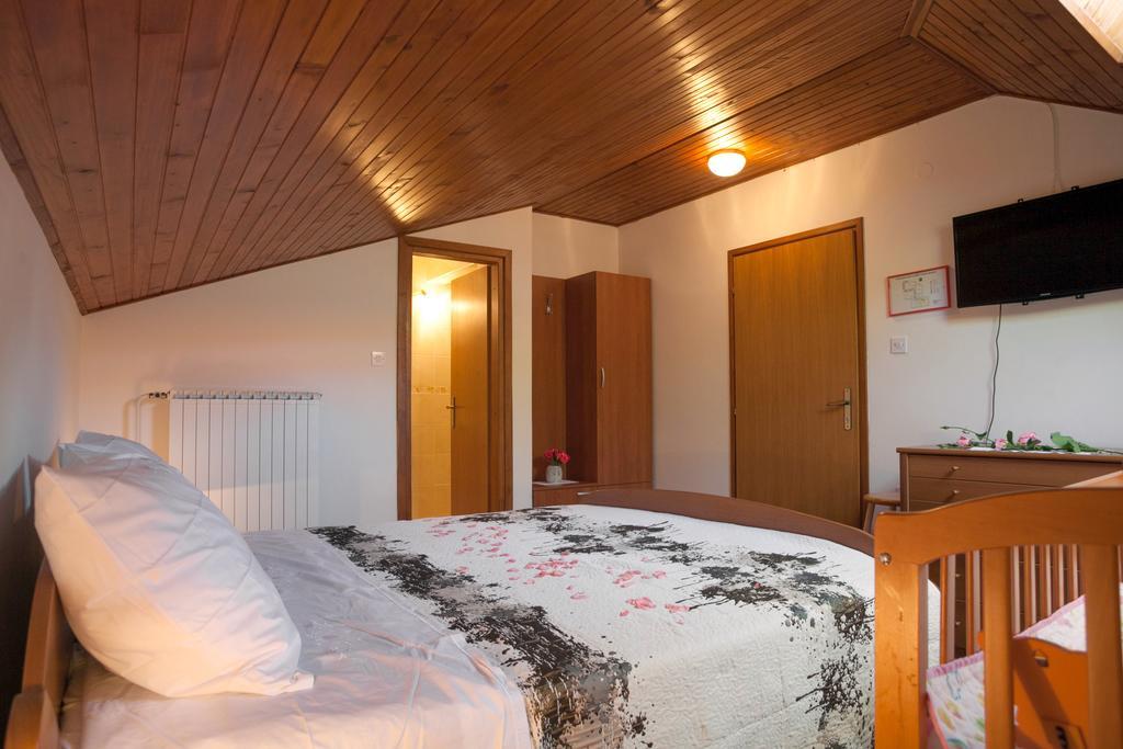 Janezinovi House Guest House Ratecevo Brdo ภายนอก รูปภาพ