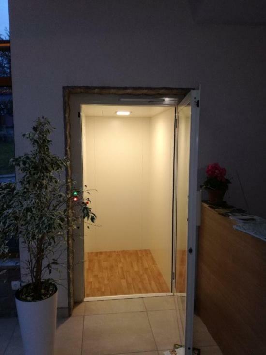 Janezinovi House Guest House Ratecevo Brdo ภายนอก รูปภาพ